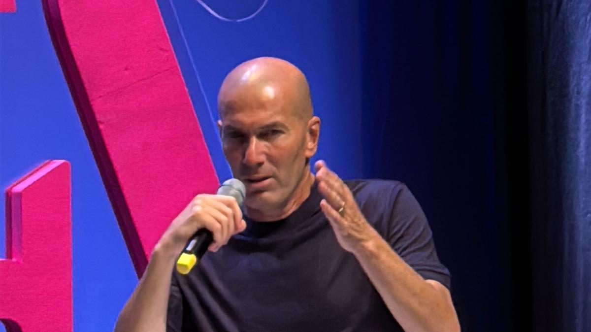 齐达内：安切洛蒂教会了我倾听，好的教练需要有对足球的热情