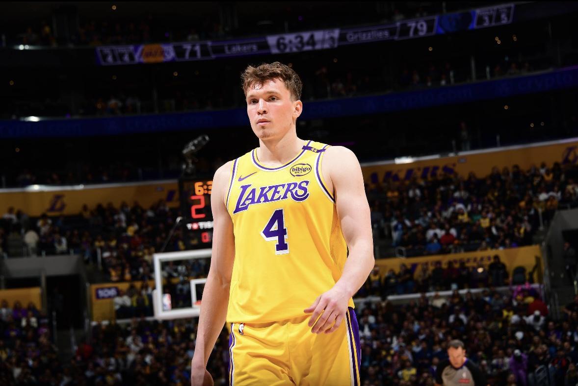 克内克特：对位斯玛特激发自信，湖人新星展望未来对决