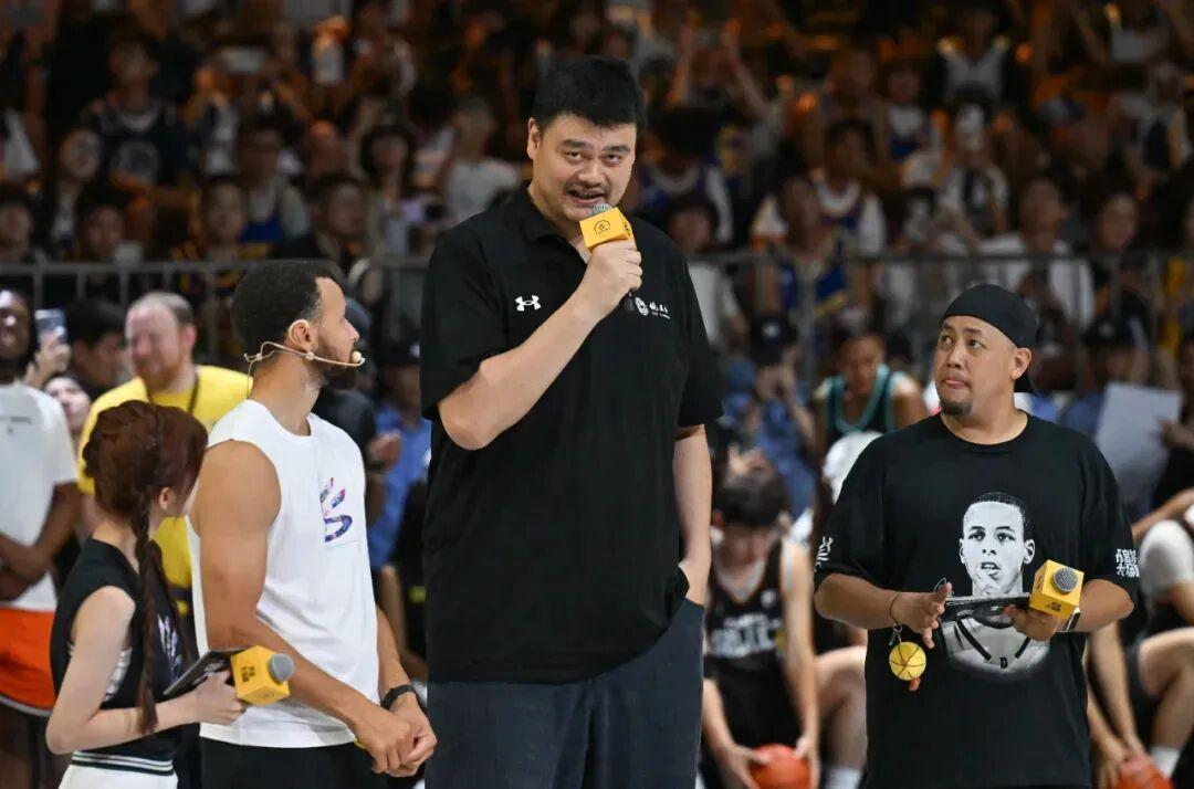 45岁姚明正式符合NBA退休金领取条件，每月可领多少？