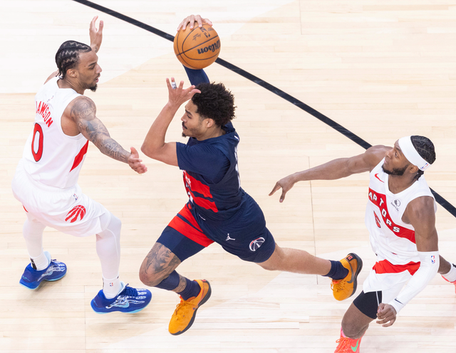 白魔首秀正负值-27却显进步，乌度卡教诲初见成效