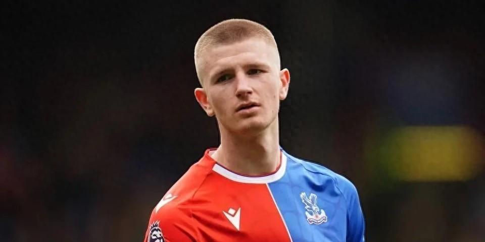 曼联6000万求购水晶宫中场遭拒，主帅续约留队成定局