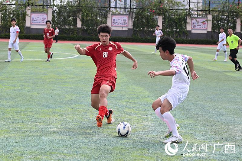 广西青少年足球甲级联赛：南宁一中6:0大胜 剑指冠军