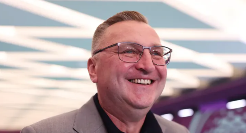 国足新帅热门人选：55岁铁帅米赫涅维奇或成最大黑马