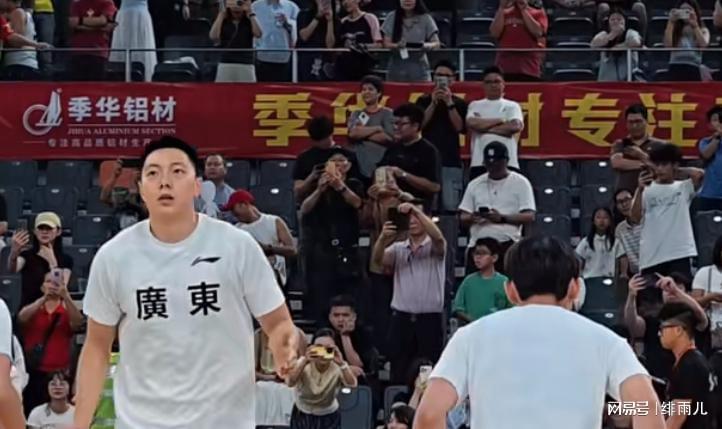 广东全运会男篮12人名单曝光！‘黑白矮’领衔，保底进决赛