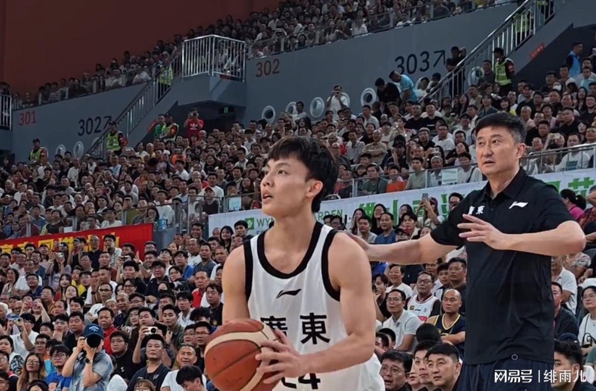 广东队全运会男篮阵容曝光！替补皆国手，决赛夺冠稳了？