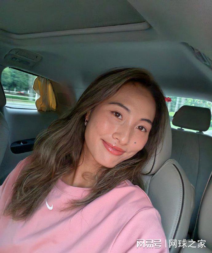 郑钦文跌出世界前十，WTA女单前十迎俄罗斯新星