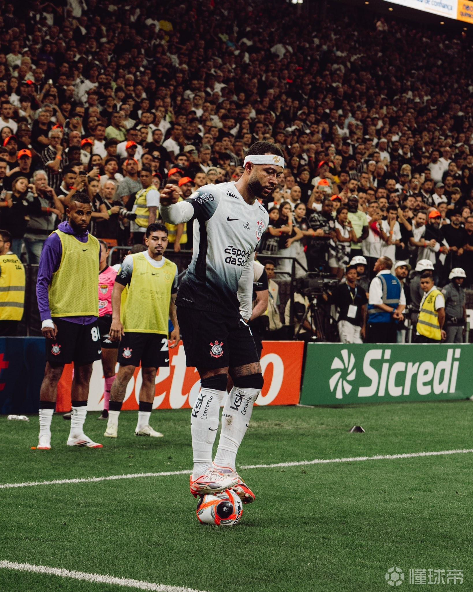 ESPN独家：科林蒂安盼续约德佩，球员态度积极待条件