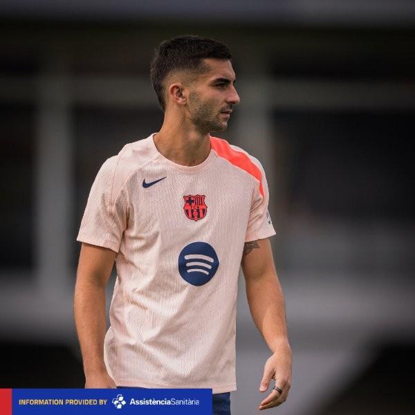 巴萨官方确认：费兰-托雷斯左腿肌肉超负荷，暂无伤病