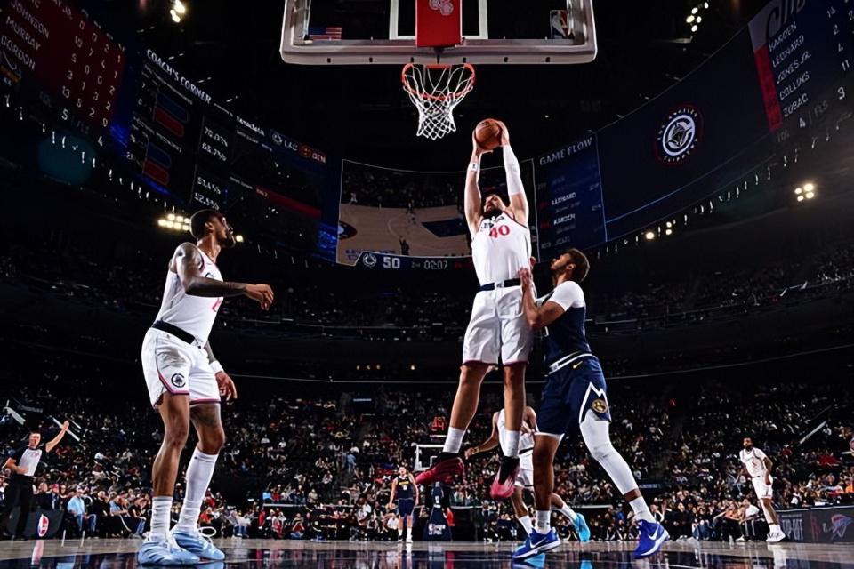 22分钟高效两双！祖巴茨仍是快船内线稳定支柱？