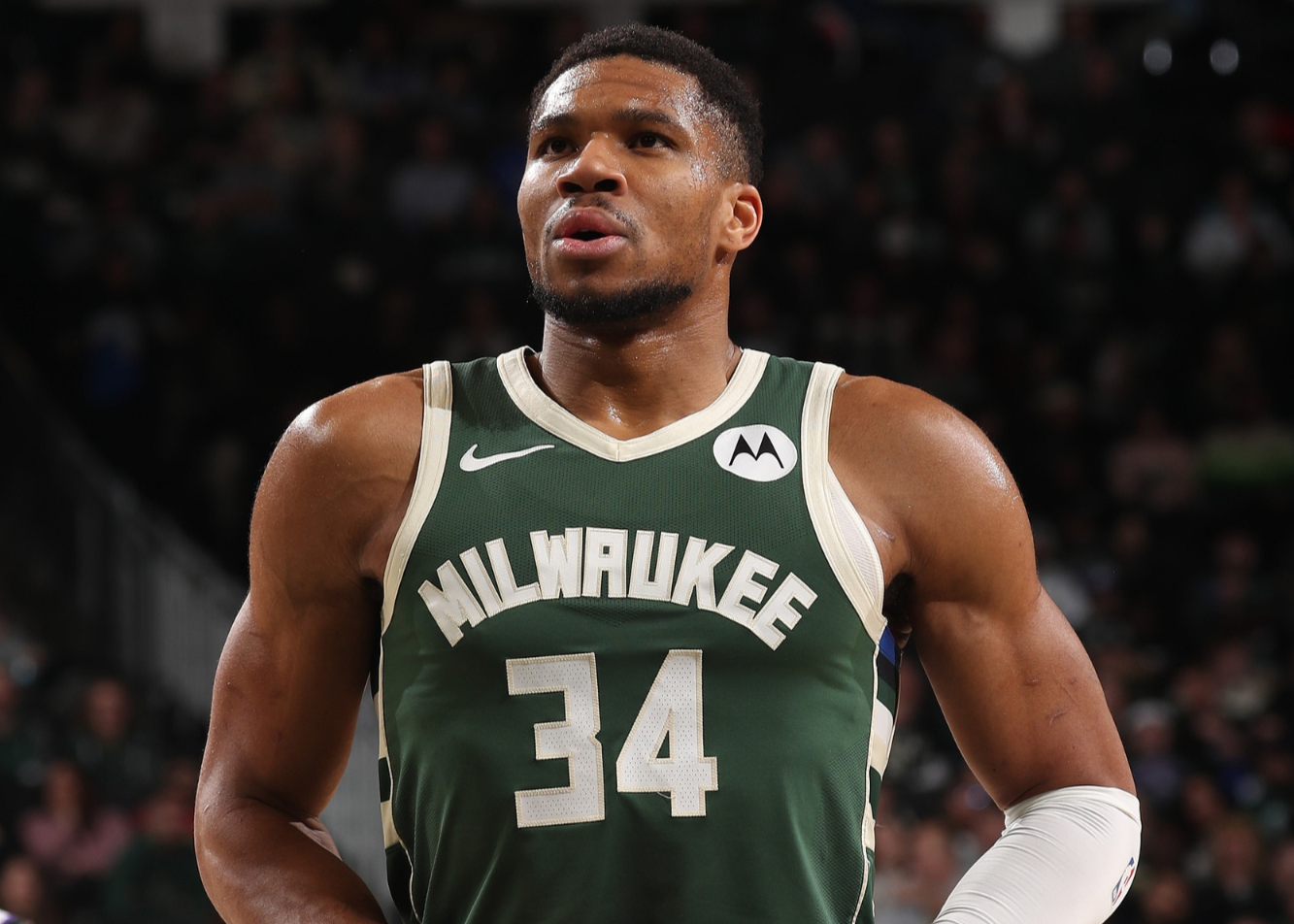 字母哥表态揭幕战全力以赴：个人状态次要，团队胜利是关键