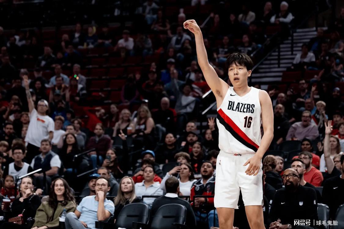 杨瀚森爆发引发连锁反应：开拓者中锋格局生变，湖人或迎良机