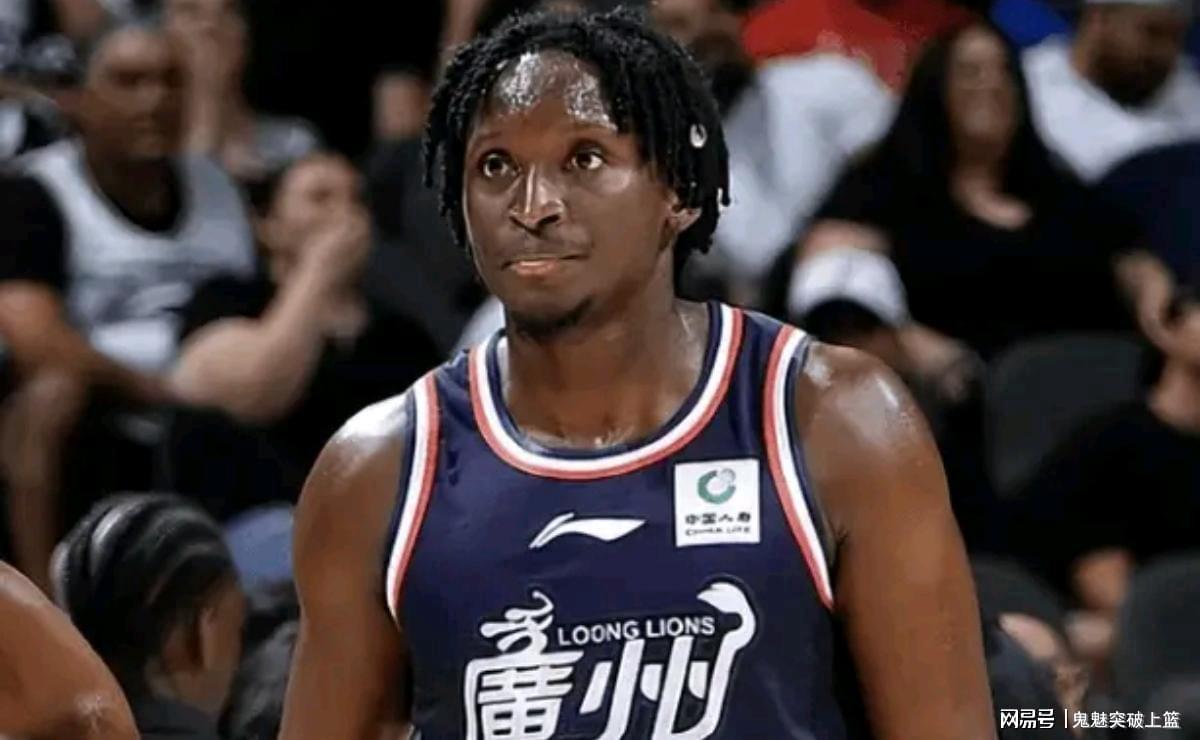 44+5+8+7+2！苦曼巴奥拉迪波强势回归，能否重返NBA？
