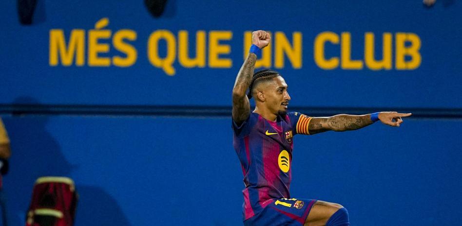 世体：拉菲尼亚或周六复出战赫罗纳，巴萨迎关键强援