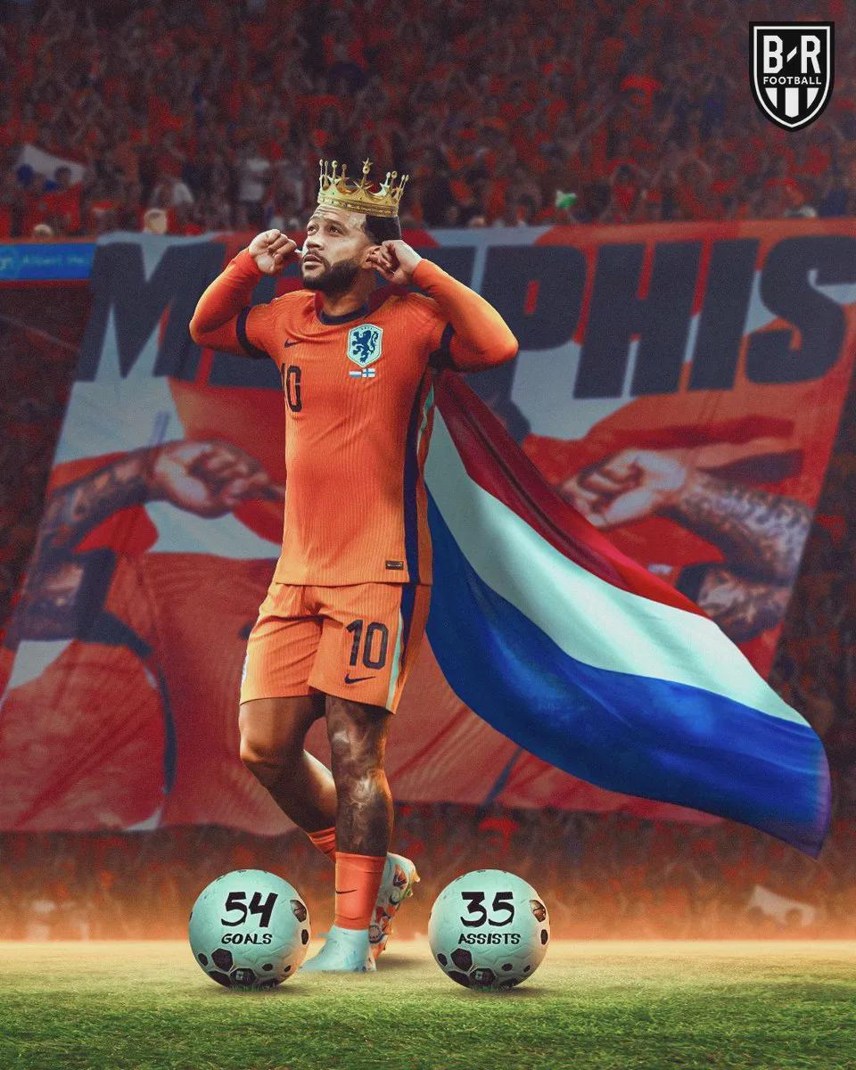 曼联弃将德佩逆袭：54球35助成荷兰队史射手王