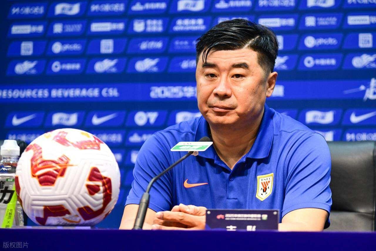 韩鹏无缘鲁能主帅转正，球迷力挺其留任，未来将执教全运队