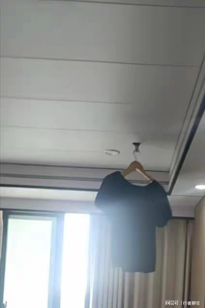 游客挂衣损坏消防喷头致宾馆淹水，被索赔16万引热议