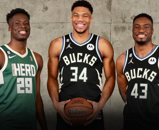 NBA历史首例！雄鹿签下字母弟 三兄弟同队竞技