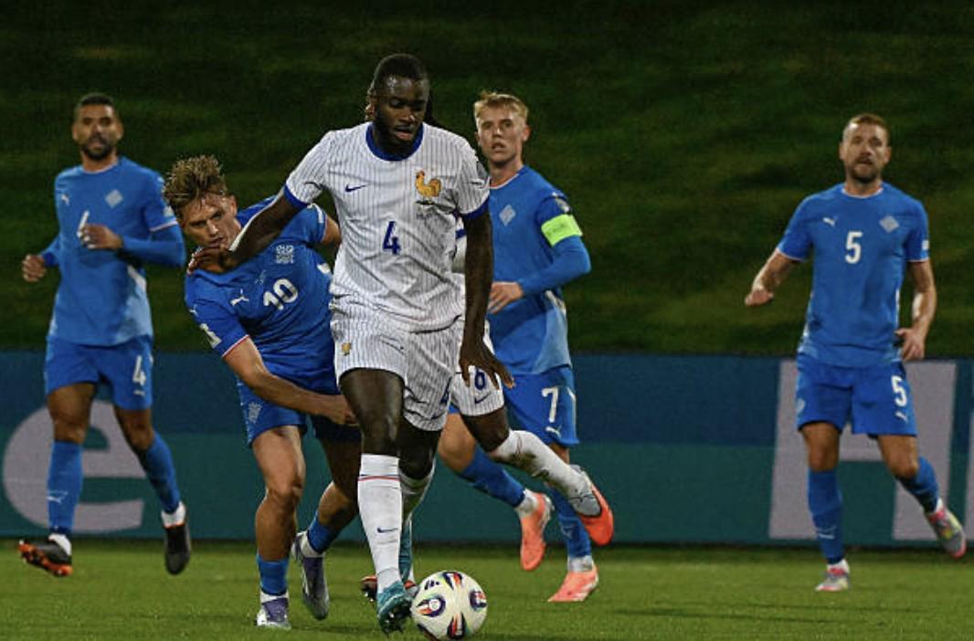 于帕梅卡诺复盘：法国队丢第二球因站位失误，孔德位置不当