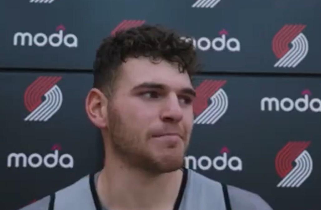 克林根谈杨瀚森：首战勇士后鼓励其保持耐心，对阵国王终获证明