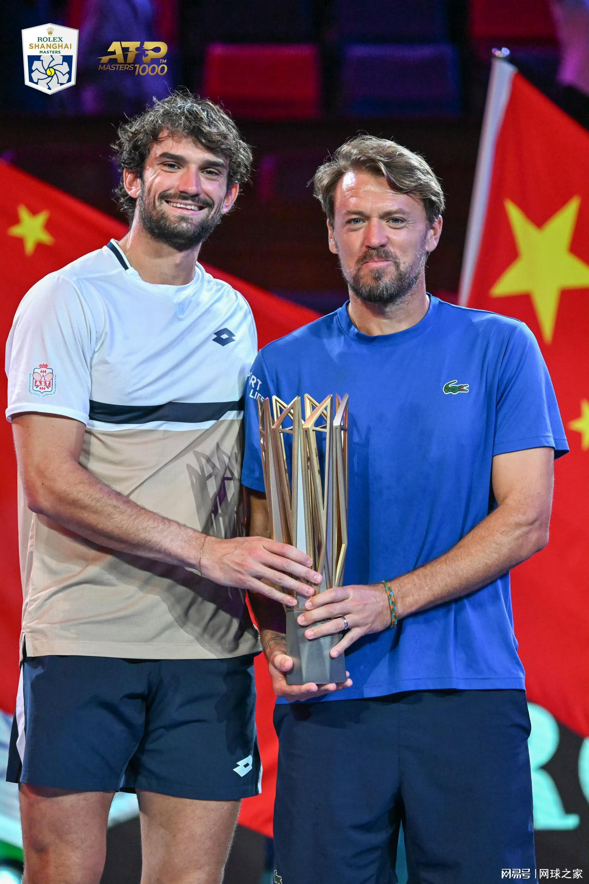 上海大师赛兄弟传奇：表兄弟与教练哥哥的网球征程