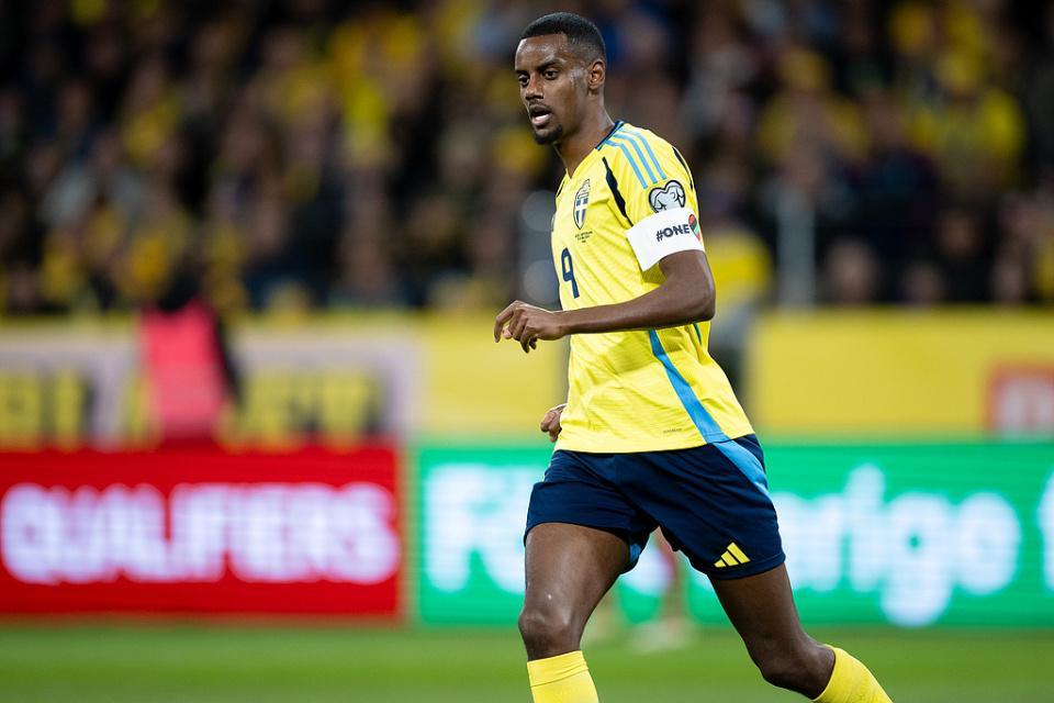 2亿身价中锋成水货？英超双星世预赛哑火 瑞典世界杯梦碎