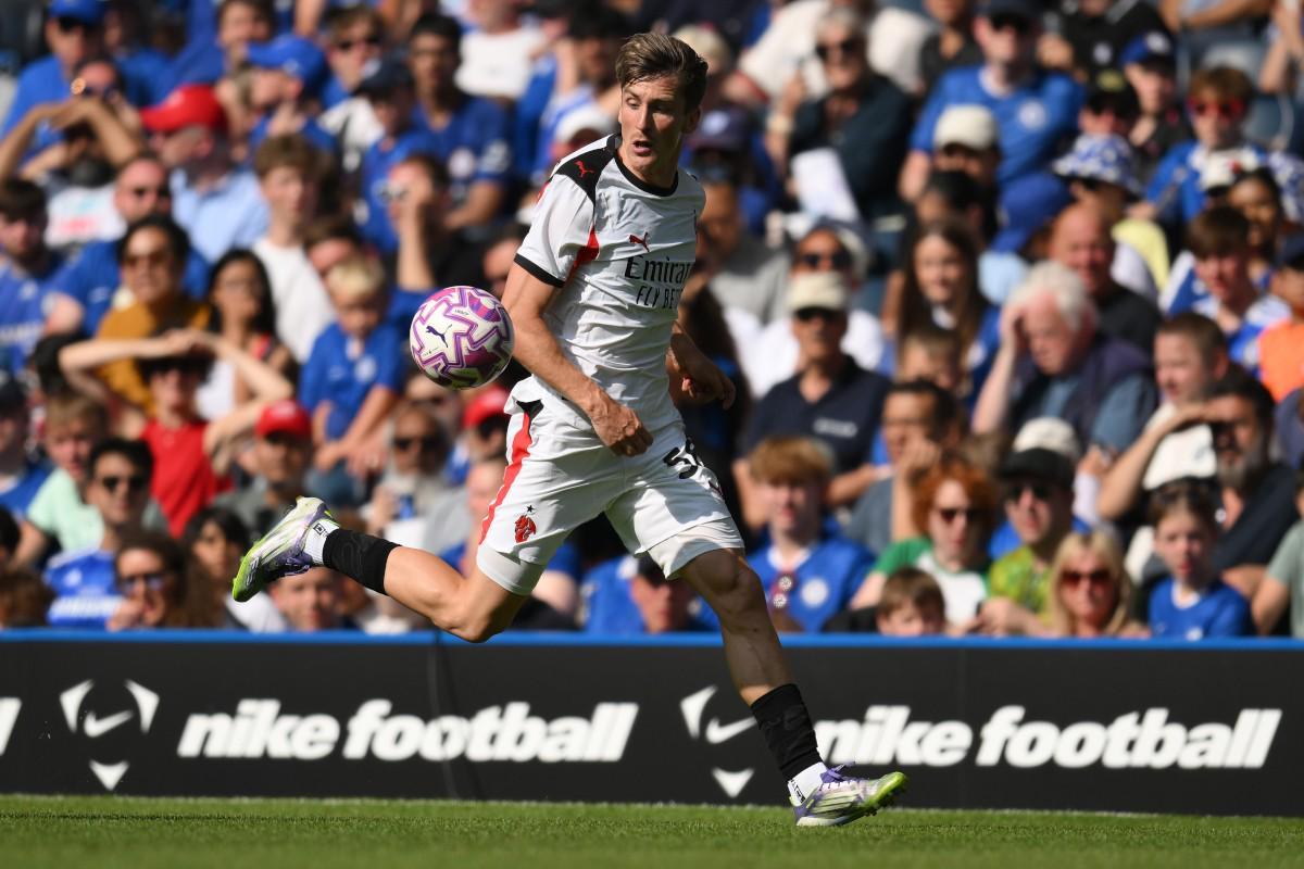 佩杜拉独家：AC米兰拟提高待遇续约萨勒马克尔斯