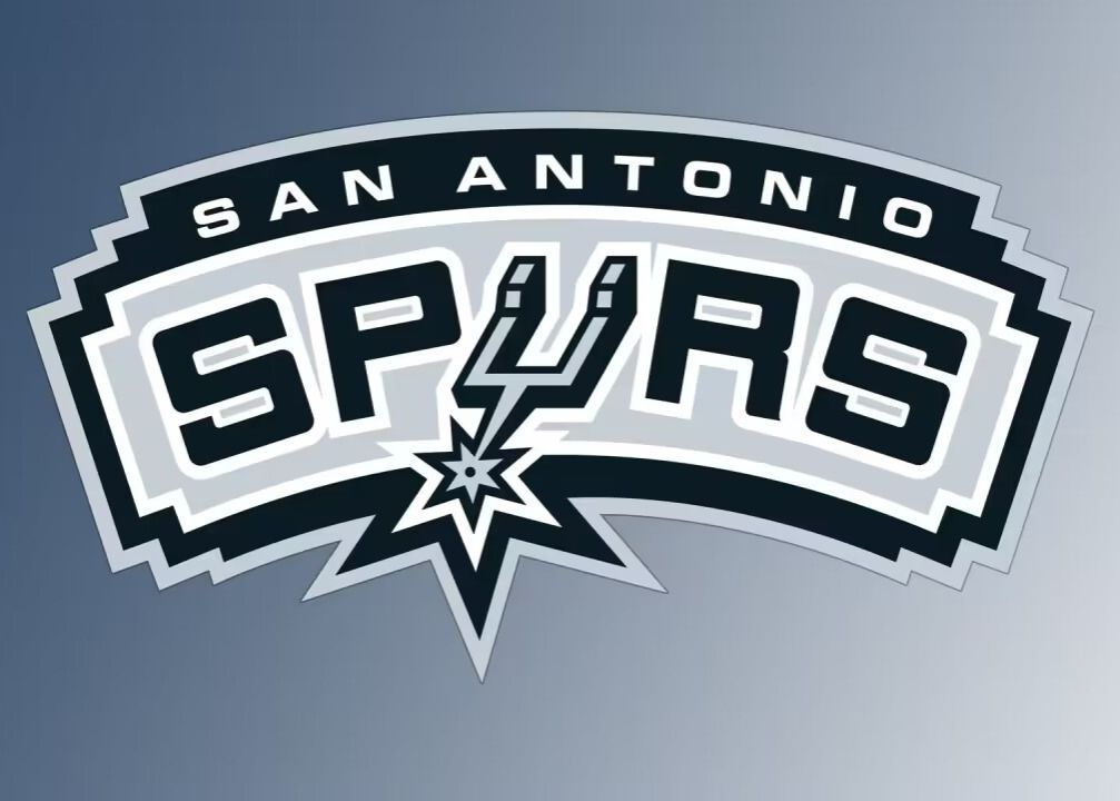 马刺季前赛大捷！科内特&凯尔登替补11中11合砍30分