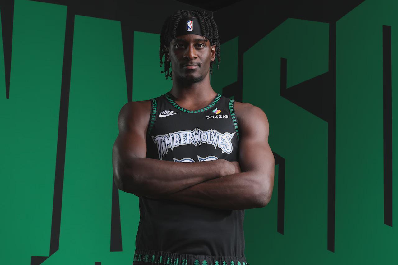 森林狼官方确认：伦纳德·米勒今日季前赛复出战广州龙狮