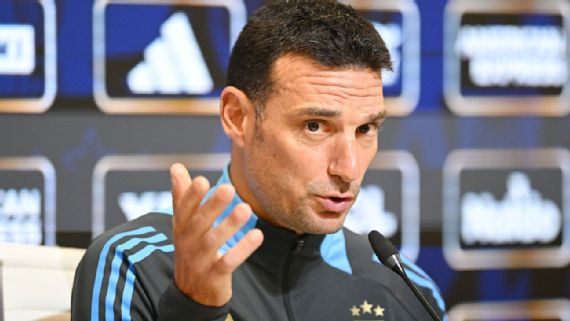 斯卡洛尼谈梅西未来：场上的影响力永远令人惊叹