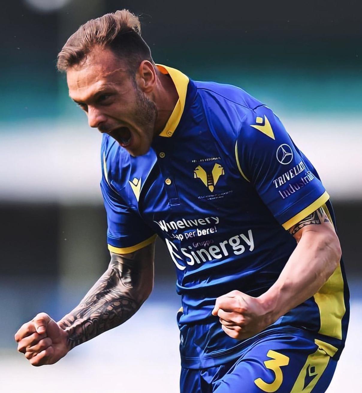 从弃将到国米核心：28岁蓝黑飞翼迪马尔科的逆袭之路