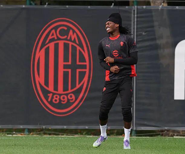 米体最新消息：拉比奥特与莱奥伤情无碍，米兰迎利好