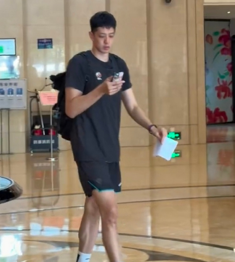 广东男篮内线再添猛将！沈梓捷佛山汇合备战全运会