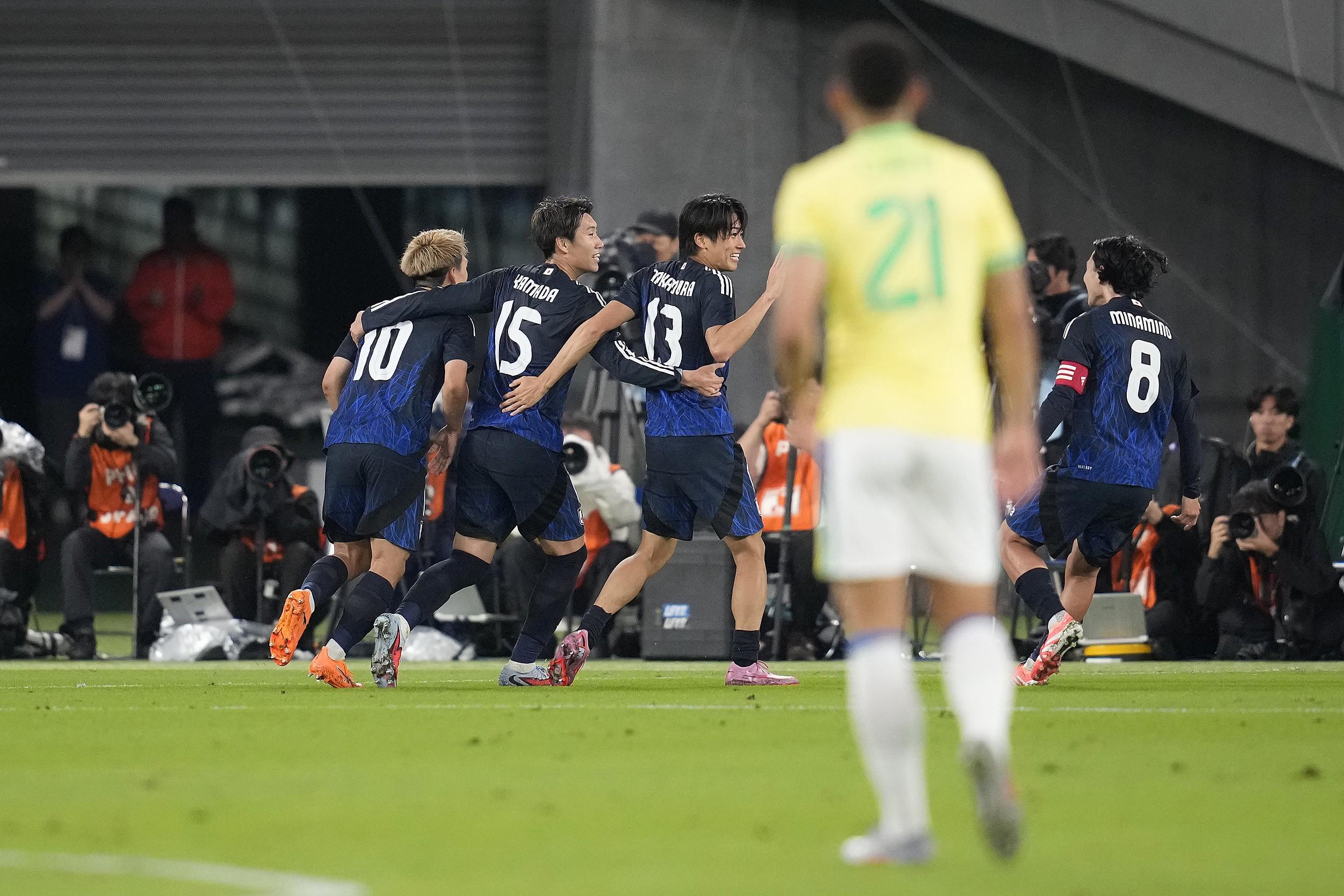 日本3-2逆转巴西创亚洲历史！21世纪首支击败巴西的亚洲劲旅