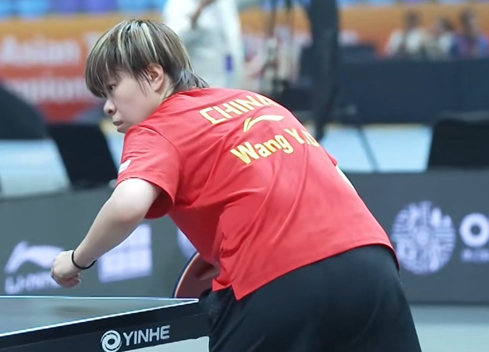 2025亚锦赛王艺迪3-0横扫李恩惠，助女团强势晋级决赛