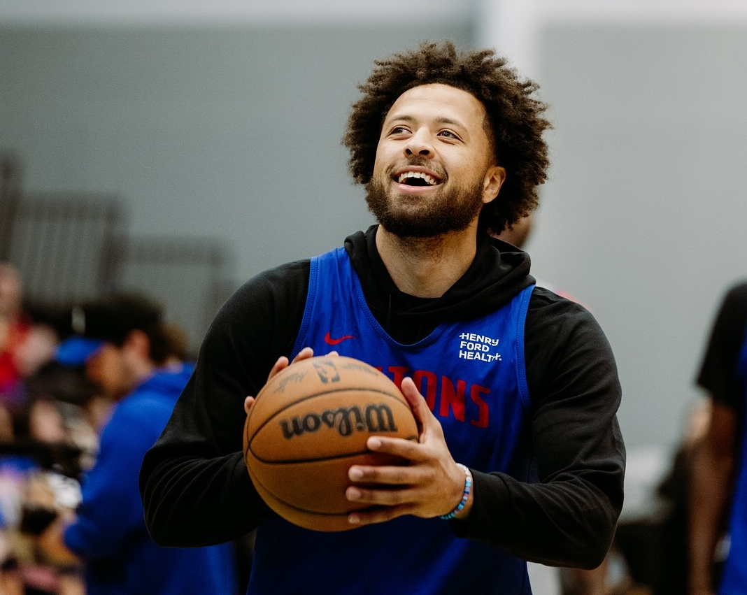 活塞主帅小比克斯塔夫