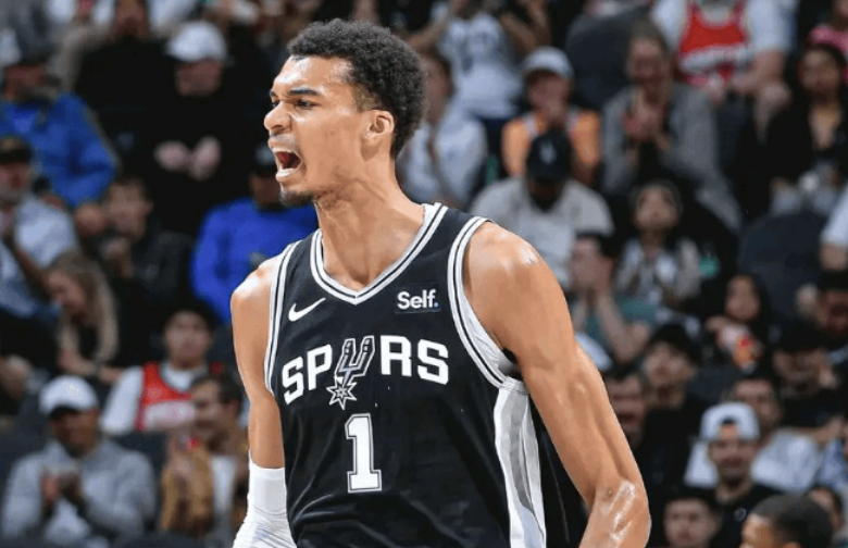 文班亚马复出首战27+11！狂轰全能数据引爆NBA季前赛