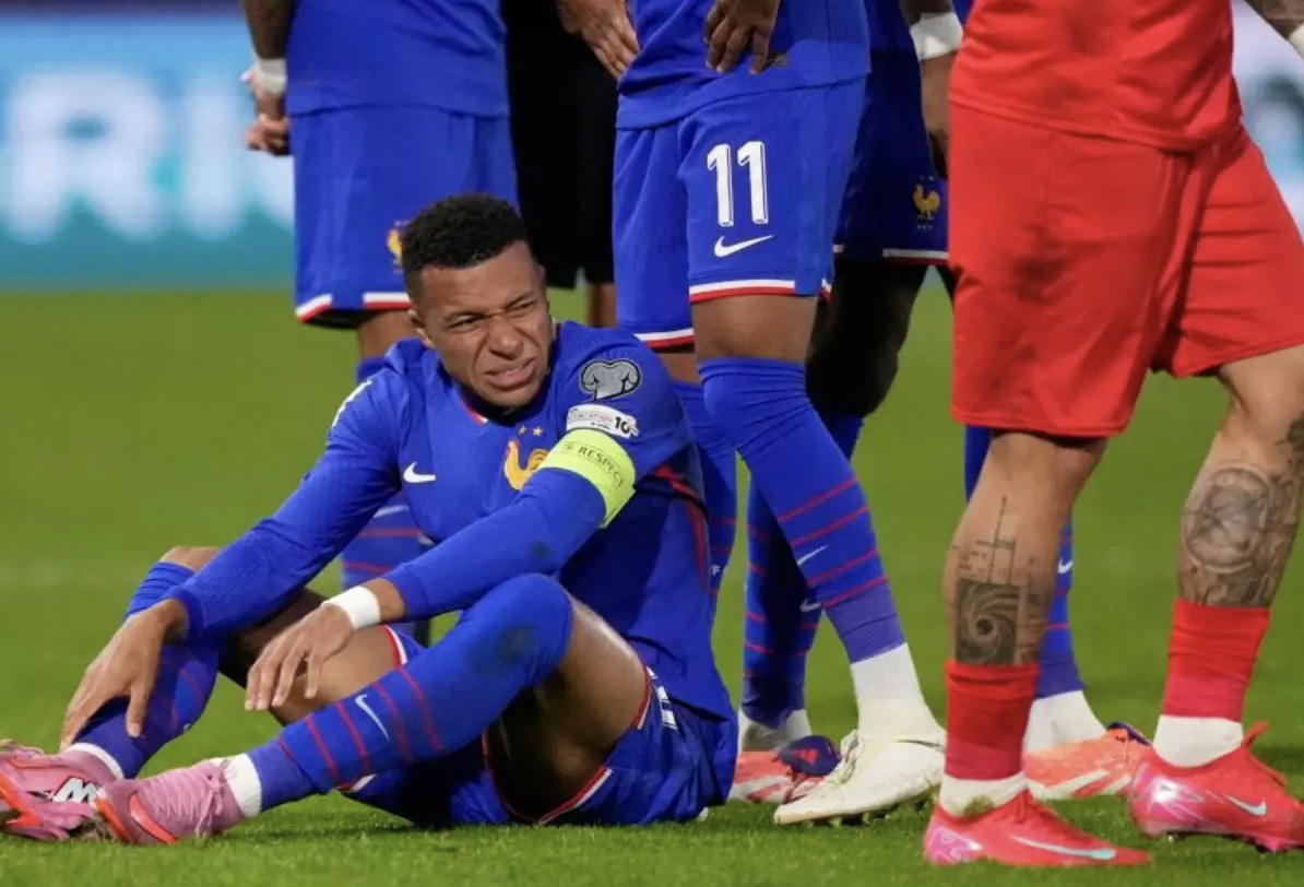 马卡报：姆巴佩、马斯坦托诺缺席合练，或出战本轮联赛