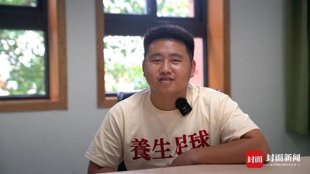 遂宁门神刘宇航：400公里星夜奔袭，足球初心永不改