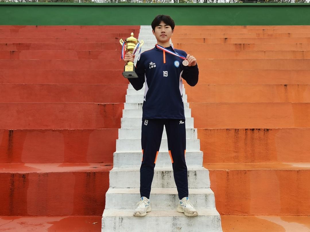 长沙航院廖书琦：从校园足球队长到湘超联赛裁判的成长之路