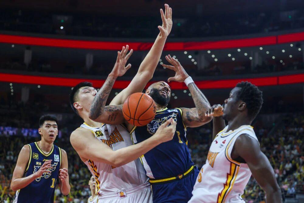 广东宏远外籍球员吉伦沃特因赛外摄入禁用物质遭禁赛三个月