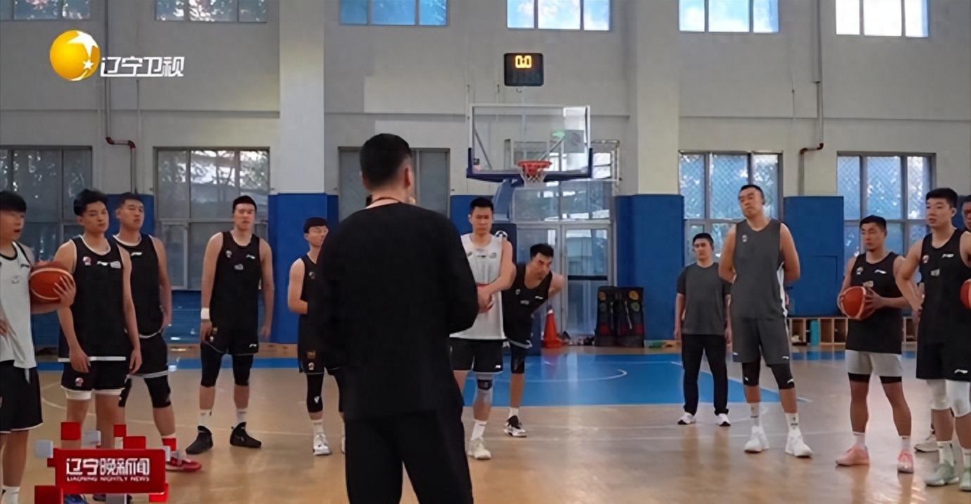 郭艾伦因伤缺席全运会 辽宁男篮卫冕之路困难重重