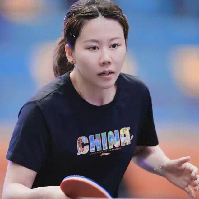 陈幸同新发型惊艳亮相！空气刘海配高马尾，气质飙升引热议