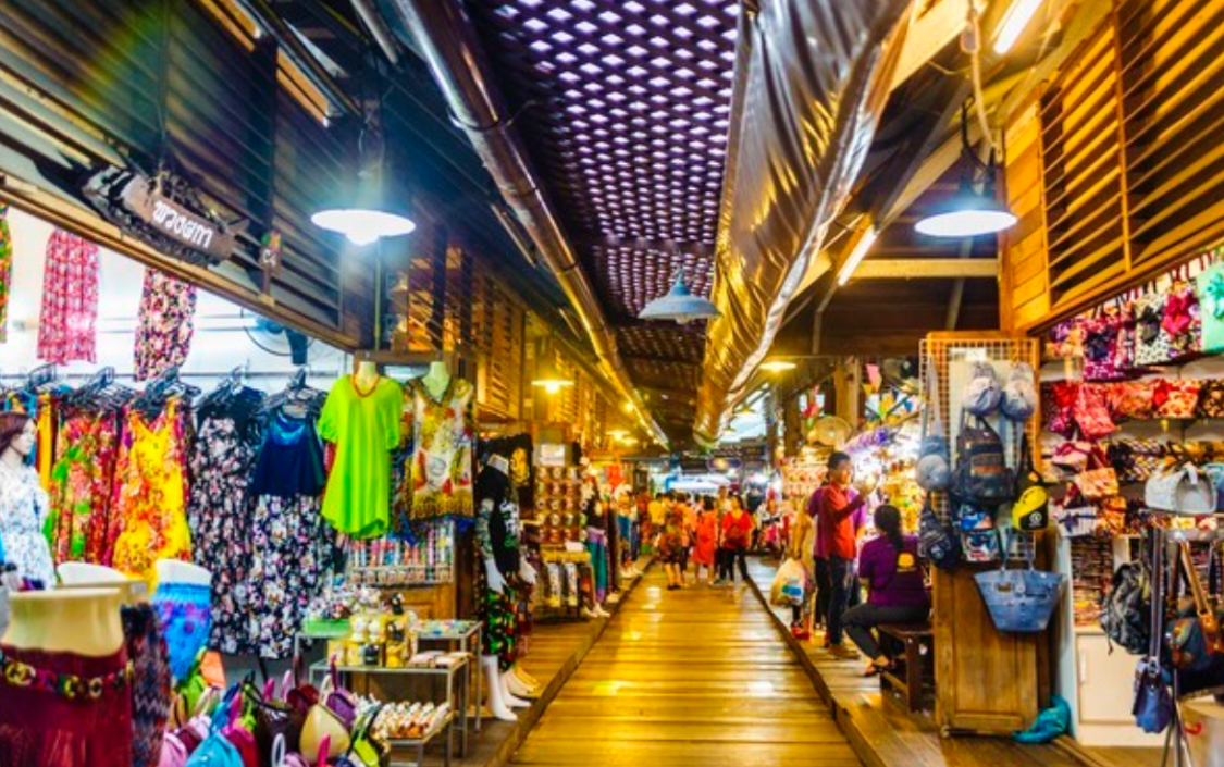 网友泰国游遭导游威胁 涉事导游无资质已被捕