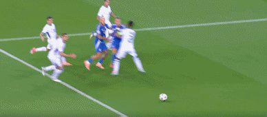 雷特吉点球破门瞬间