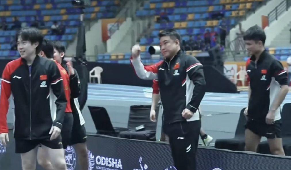 亚锦赛史诗对决！国乒5小时逆袭日本，张本智和目瞪口呆