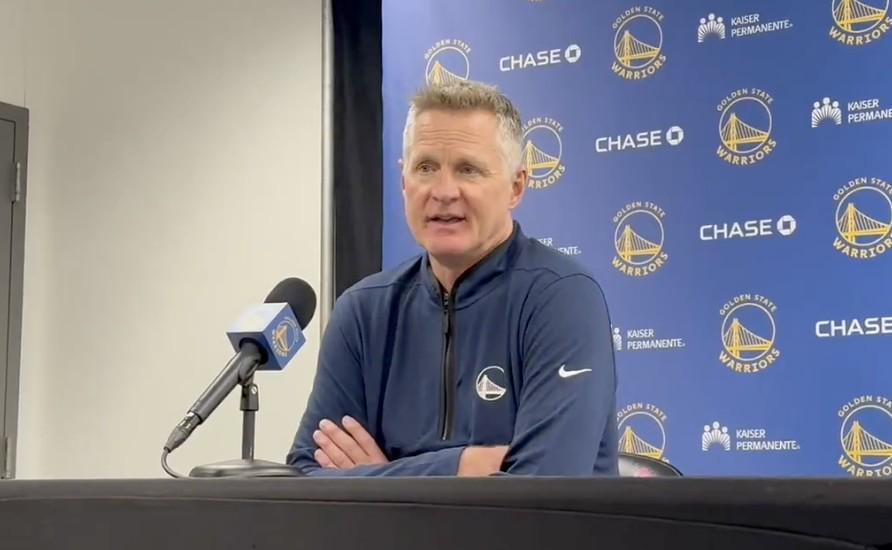 科尔力挺库明加被逐：欣赏其激情，肯定赛场表现