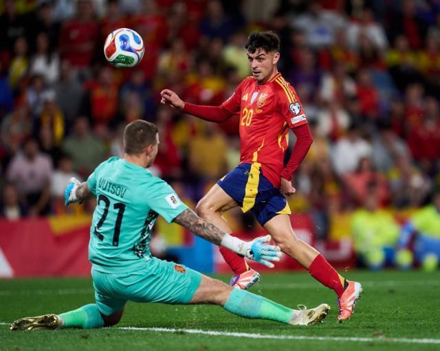 西班牙世预赛：梅里诺成头号杀手，佩德里展现金球级中场实力