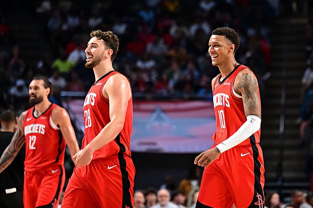 火箭内线核心申京被迫承担控卫重任，表现受影响几何？