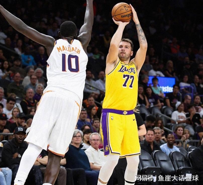太阳113-104逆转湖人！东契奇25+7艾顿10+13，湖人弃将古德温爆发