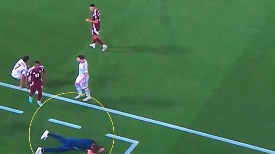 前皇马主帅洛佩特吉带卡塔尔晋级世界杯，场边意外晕厥后坚持指挥